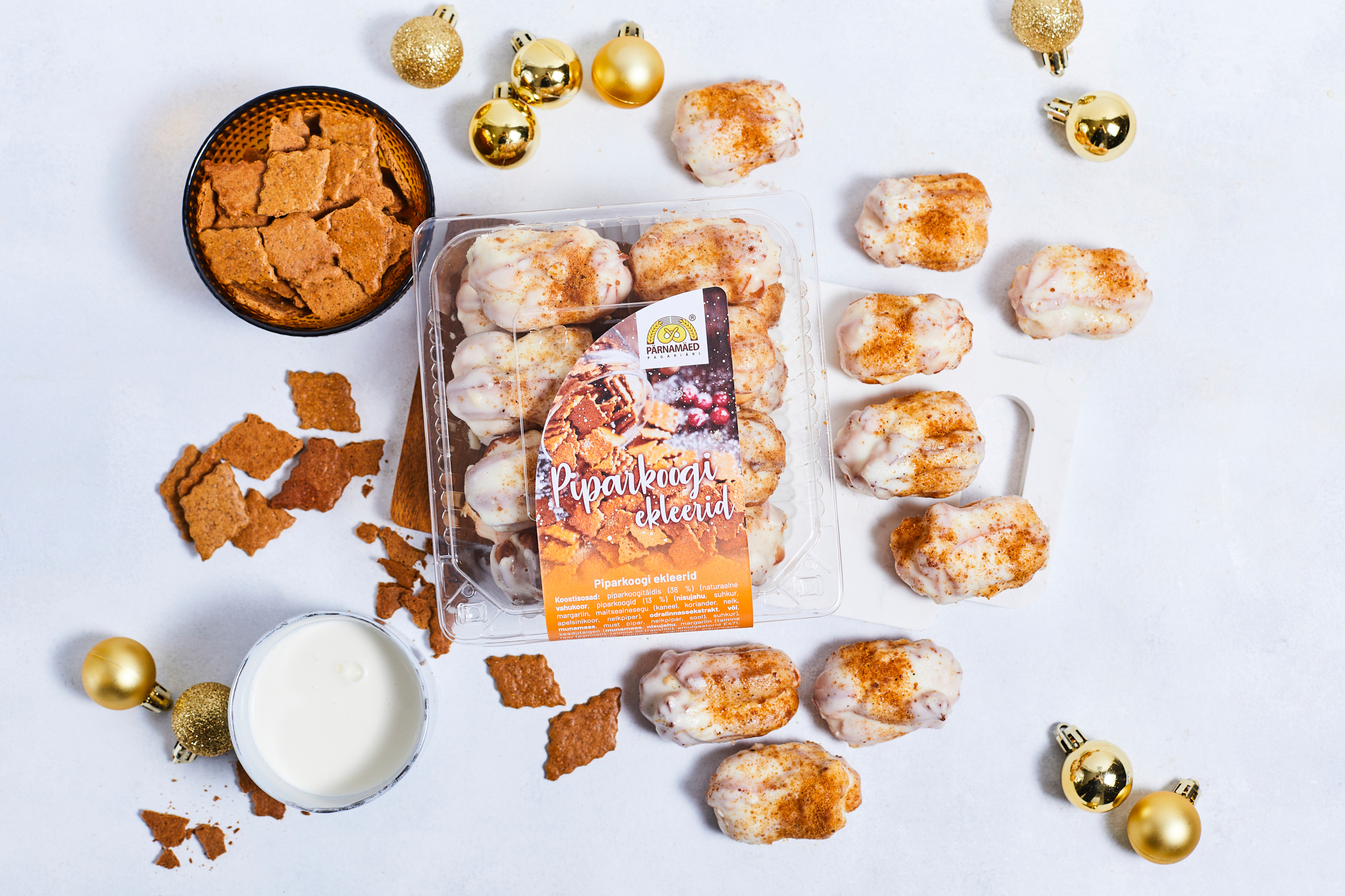 Väikesed ekleerid piparkoogikreemiga